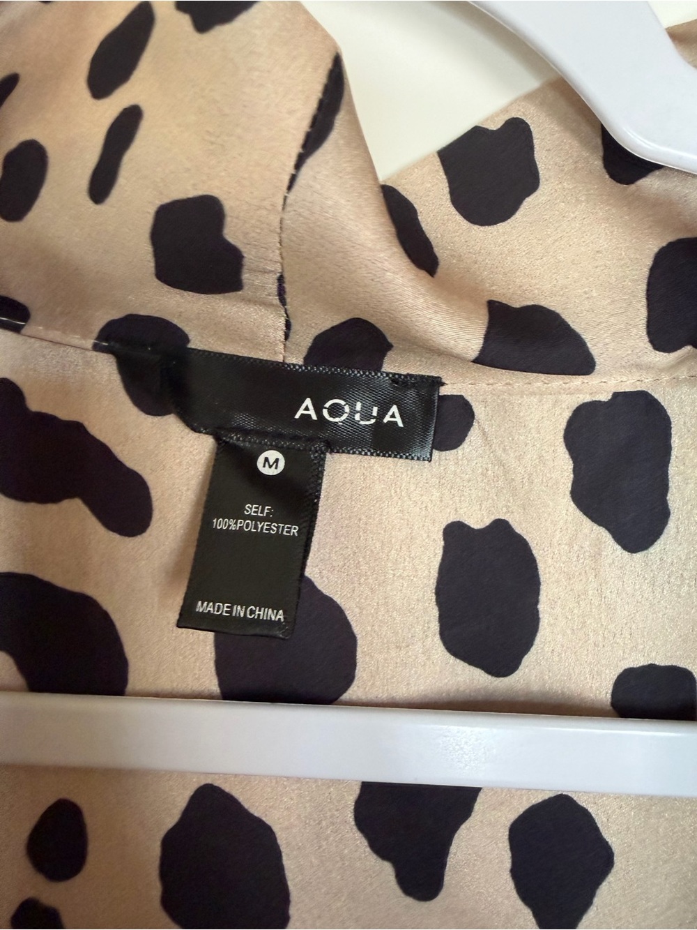 Aqua Beige and Black Leopard Twist Front Blouse - Picture 3 of 4